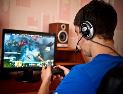 打游戏一天赚200元（两种每天能赚100-200元的游戏赚钱软件）